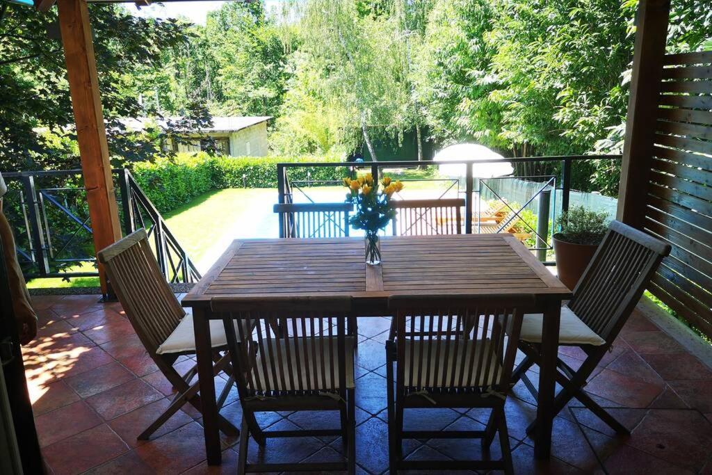 Greenhouse S Bazenom Holiday home *
